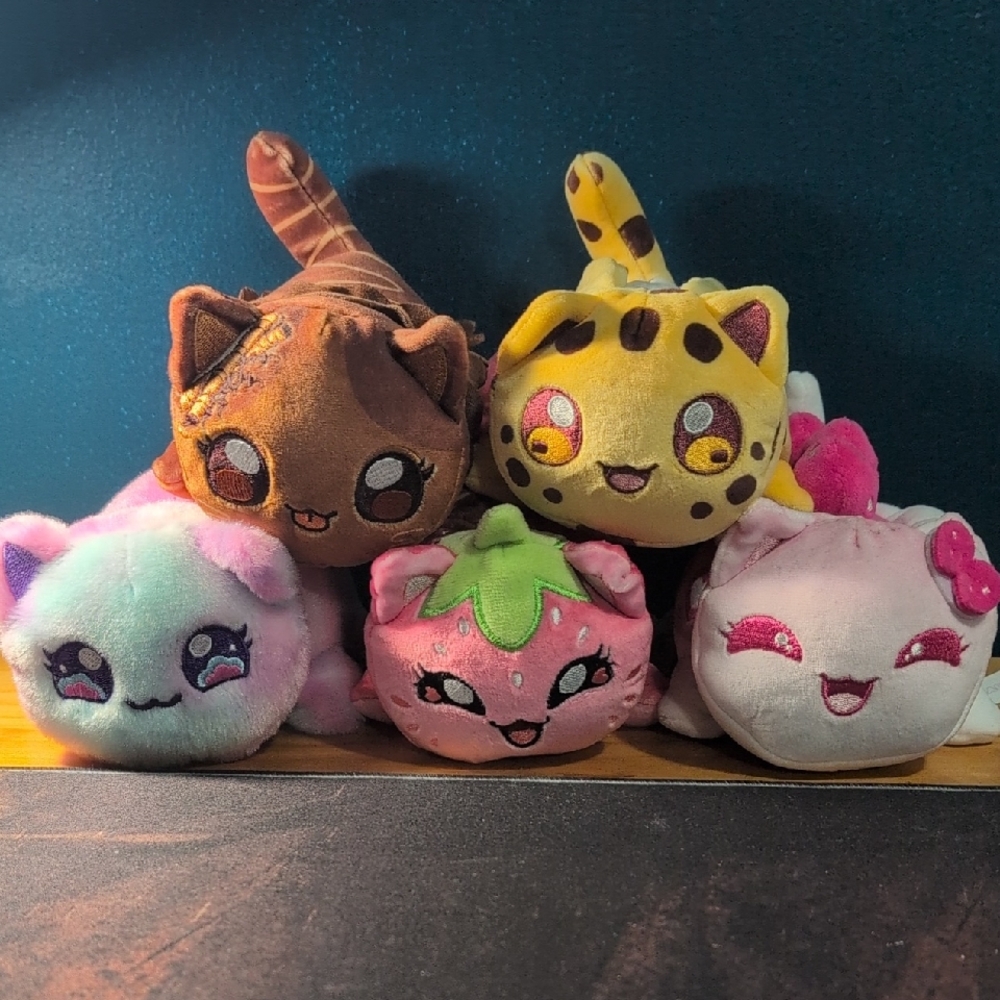 Aphmau Plush Set